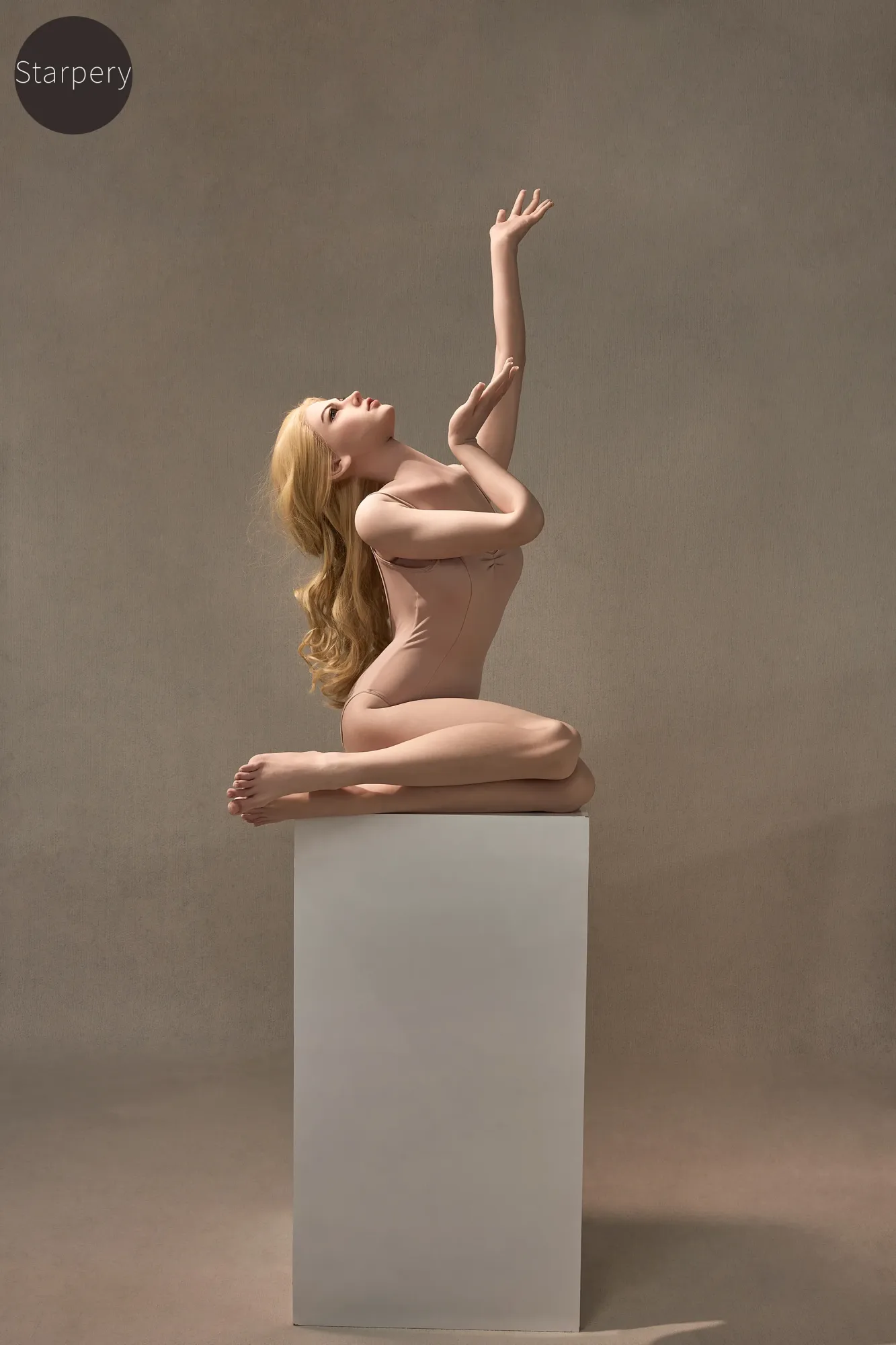 Starpery丨Lubby - 160cm / 5ft3 C-Cup Full Silicone Elegant Sex Doll view 3