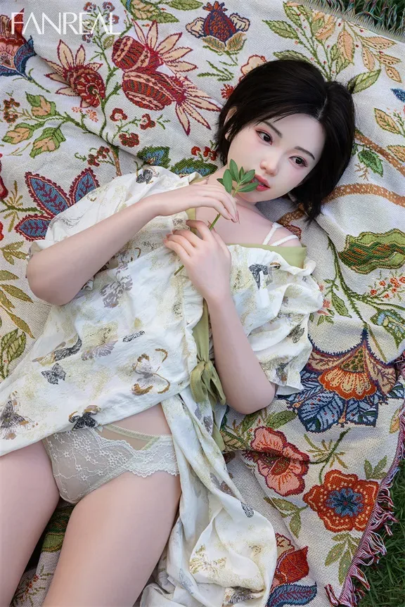 FanReal | Molly - 5ft /153cm B-Cup Silicone Sex Doll view 8